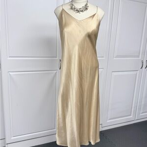 WinterSilks Size XL 100% Silk Slip / Dress